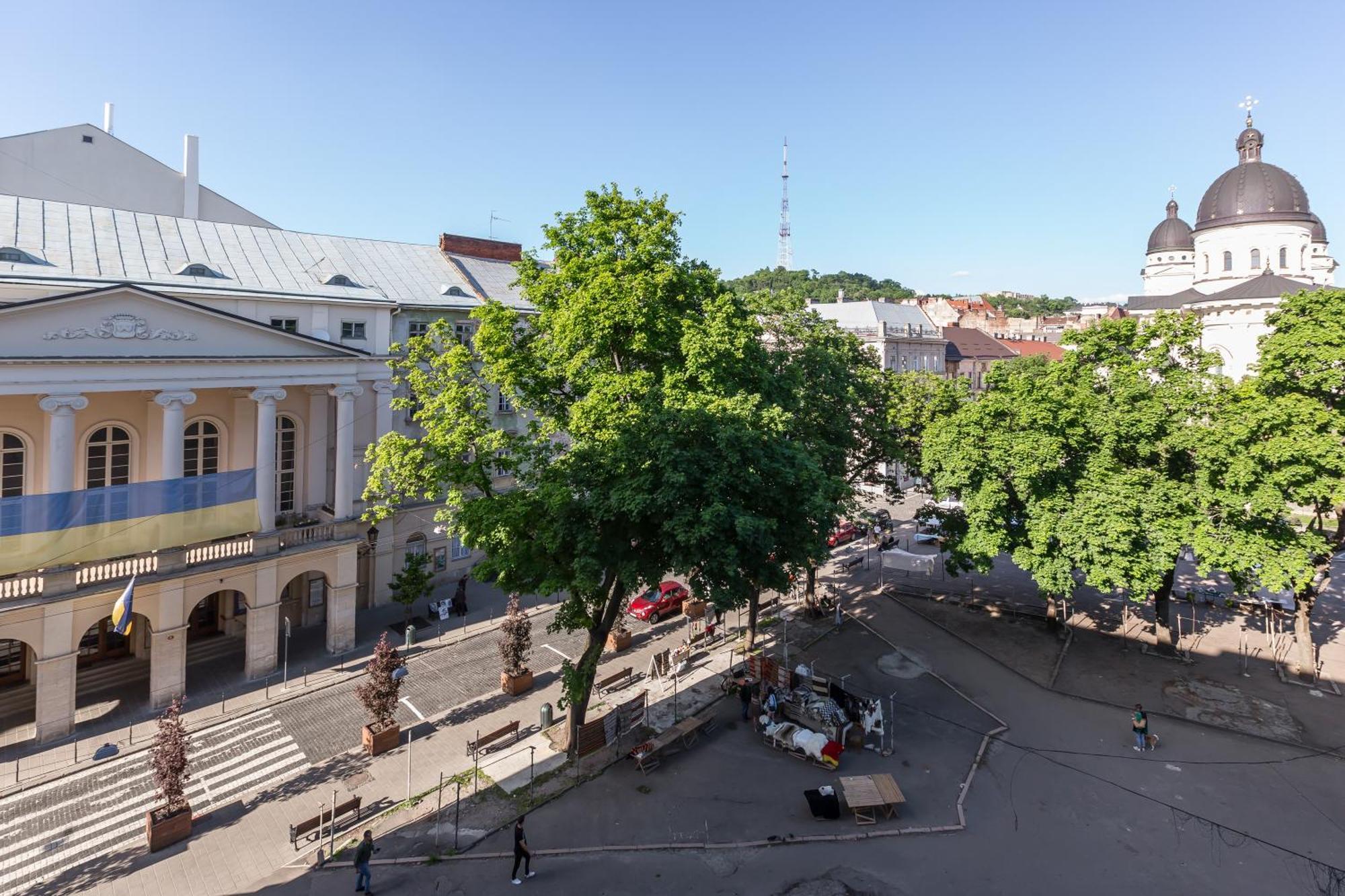 Квартира Віп В Центрі На Вулиці Проспект Свободи 22 Біля Оперного Театру Біля Вернісажу Lviv Exterior foto